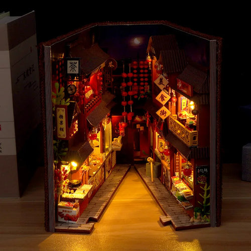 Book Nook bibliothèque miniature — détail du décor